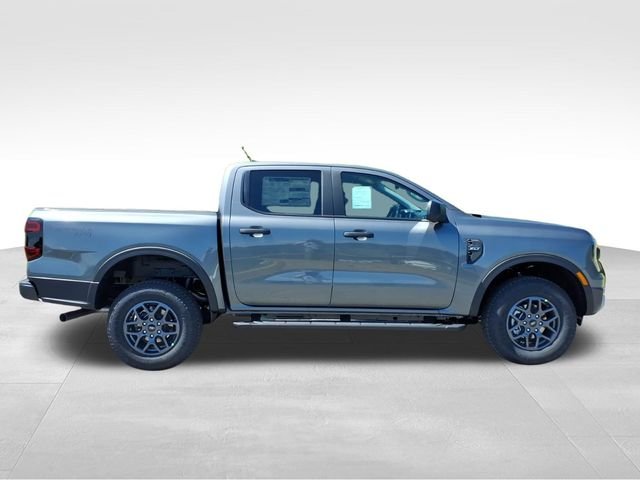 New 2026 Carbonized Gray Metallic Ford XLT image 14