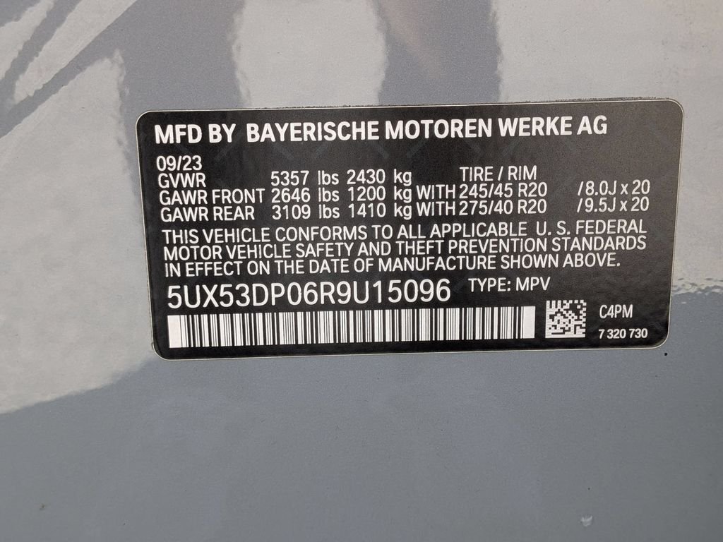 Used 2024 Gray BMW xDrive30i image 34