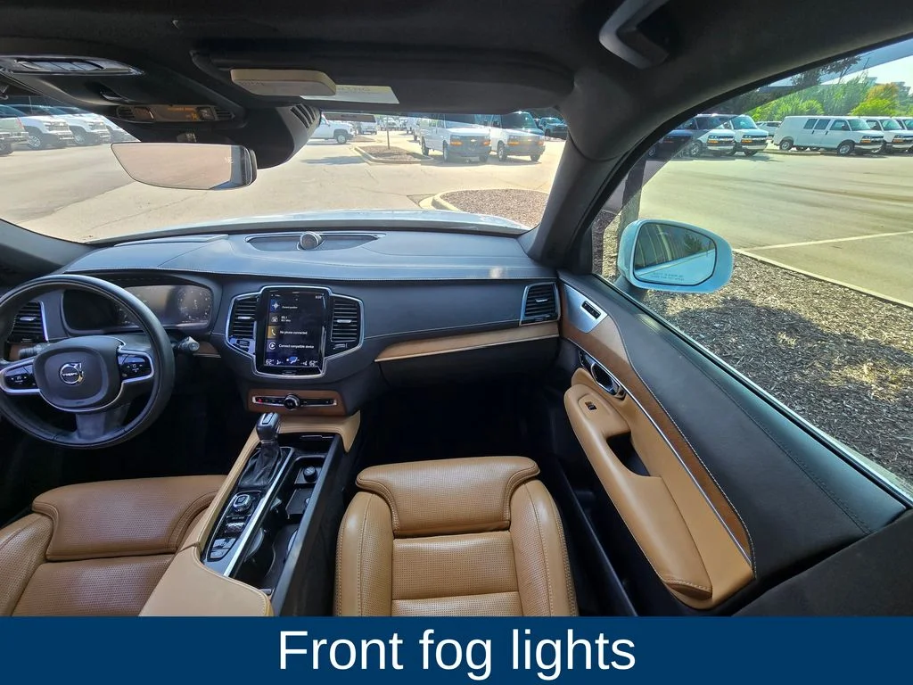 Used 2019 White Volvo T6 Inscription image 19