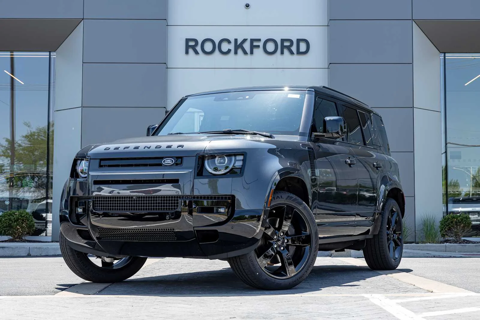 2026 Land Rover Defender 110 X-Dynamic SE P400's photo