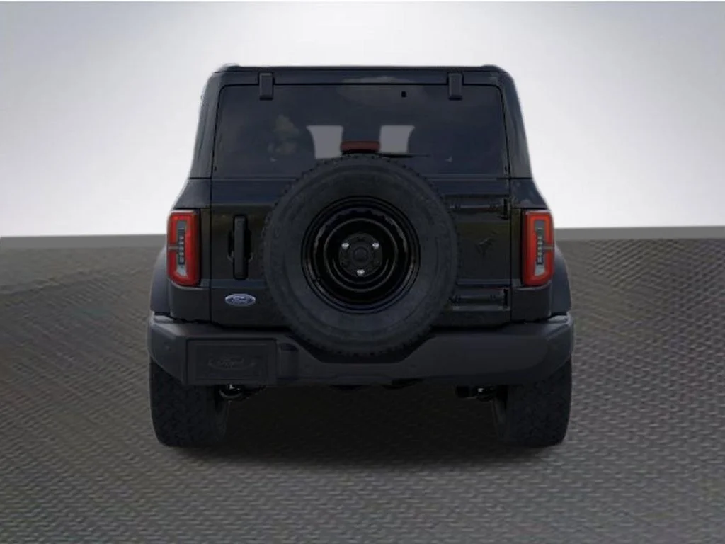 New 2026 Shadow Black Ford Outer Banks® image 5