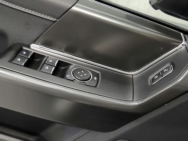 Used 2024 Black Ford XLT image 26