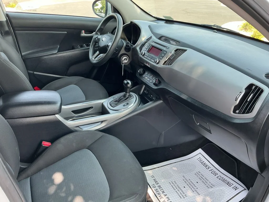 Used 2016 Silver Kia LX image 25