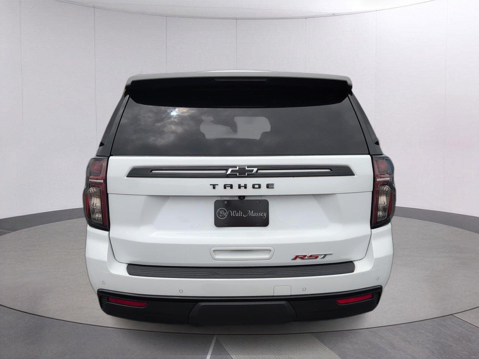Used 2023 SUMMIT WHITE Chevrolet RST image 6