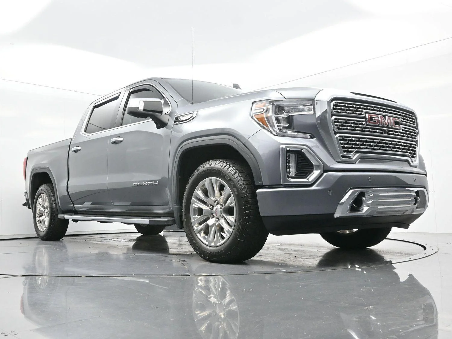 Used 2020 SATIN STEEL METALLIC GMC Denali image 46