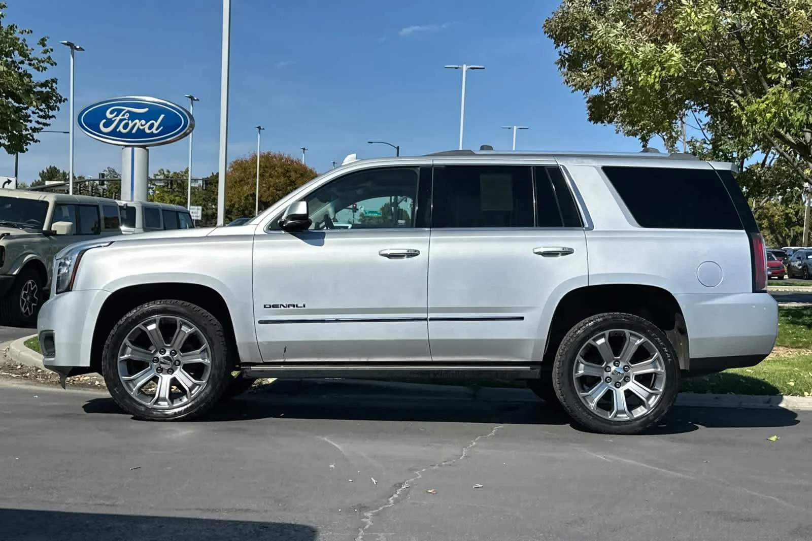 Used 2018 Quicksilver Metallic GMC Denali image 5