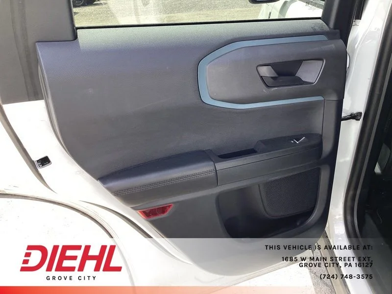 Used 2022 White Ford Badlands image 13