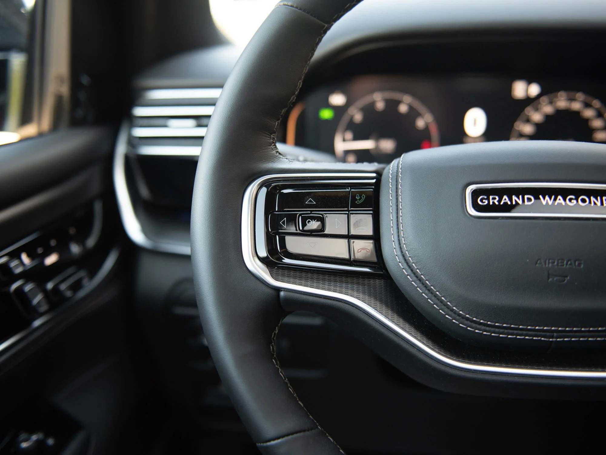 New 2026 White Jeep Summit Obsidian* image 15