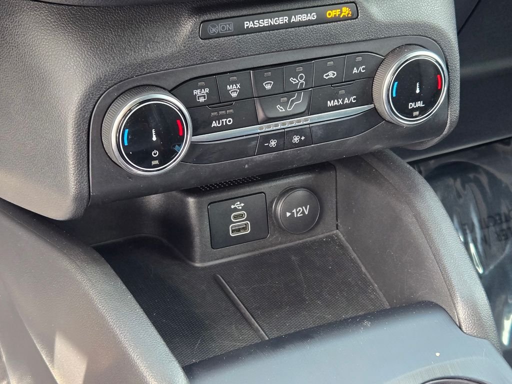 2025 Ford Escape ST-Line - Photo 34