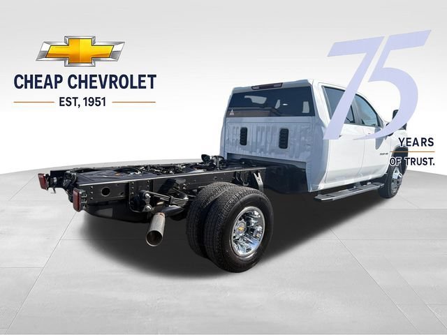 New 2026 Summit White Chevrolet LT image 5