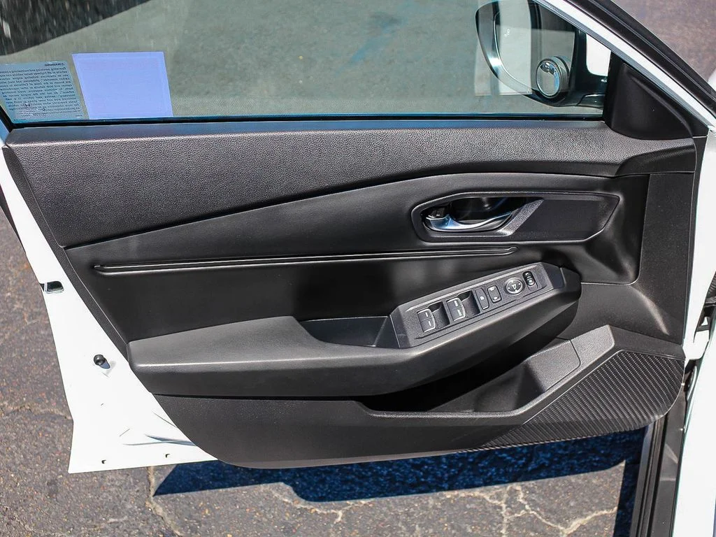 Used 2024 White Honda EX image 22