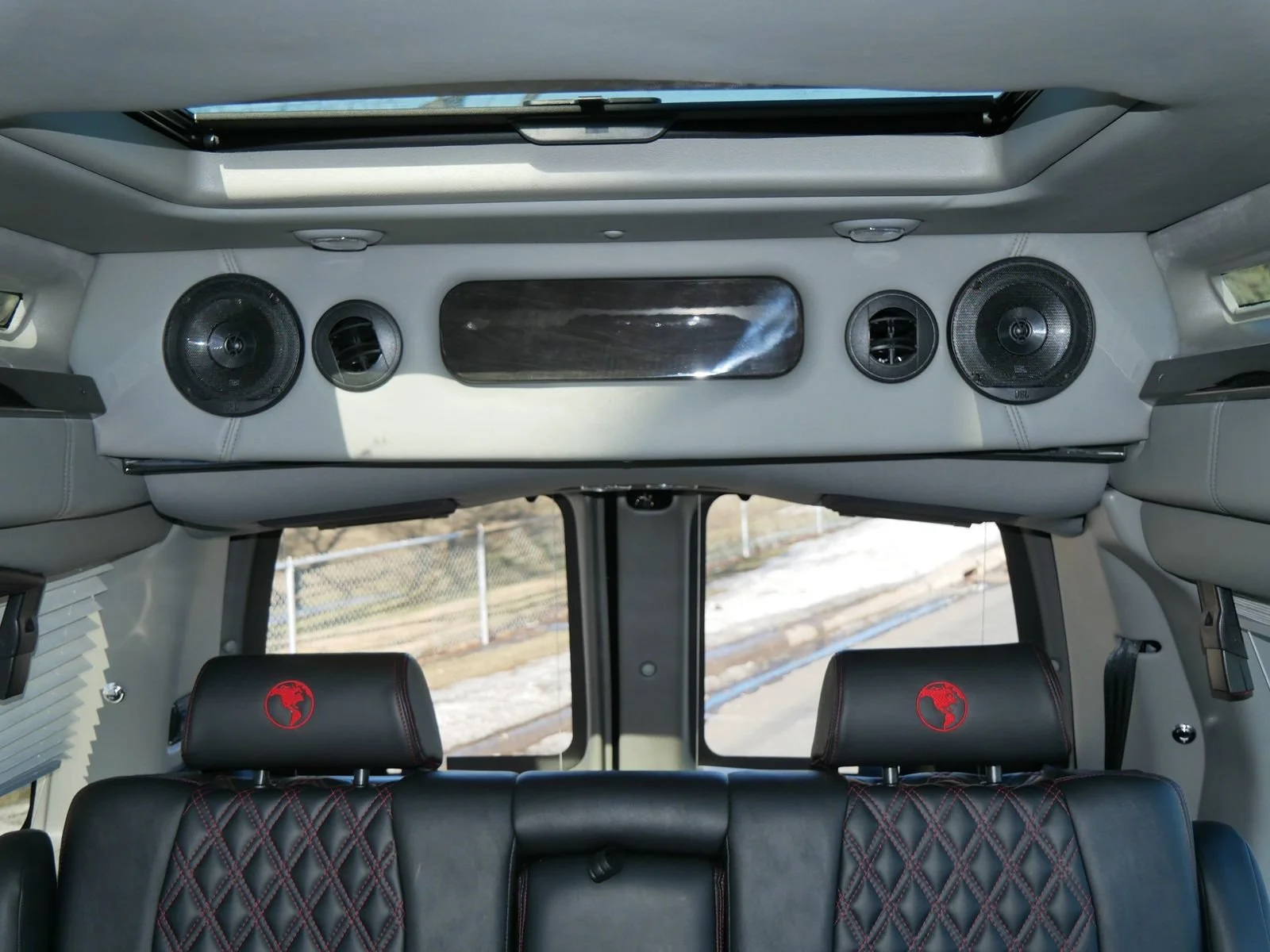 Used 2025 Onyx Black GMC Work Van image 19
