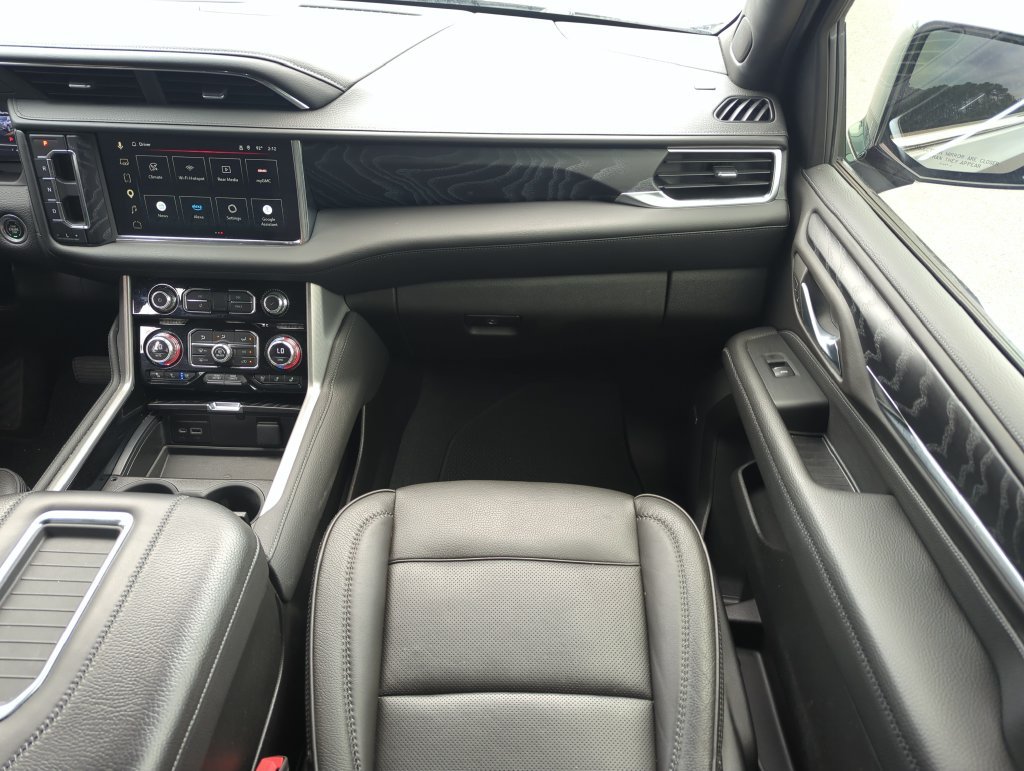 Used 2023 Silver GMC Denali image 15