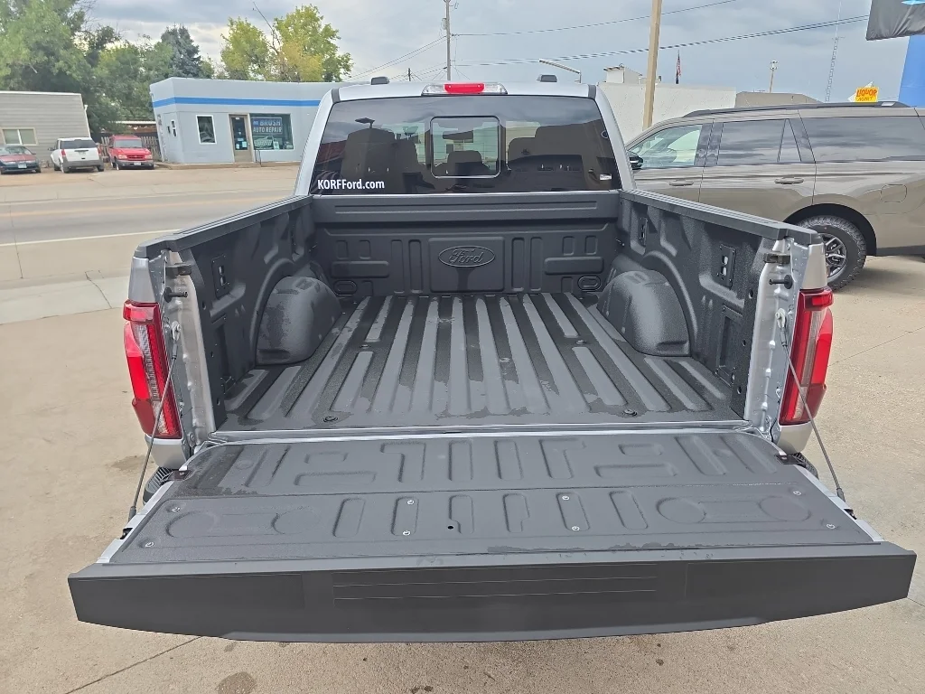 New 2026 Iconic Silver Metallic Ford Lariat® image 35