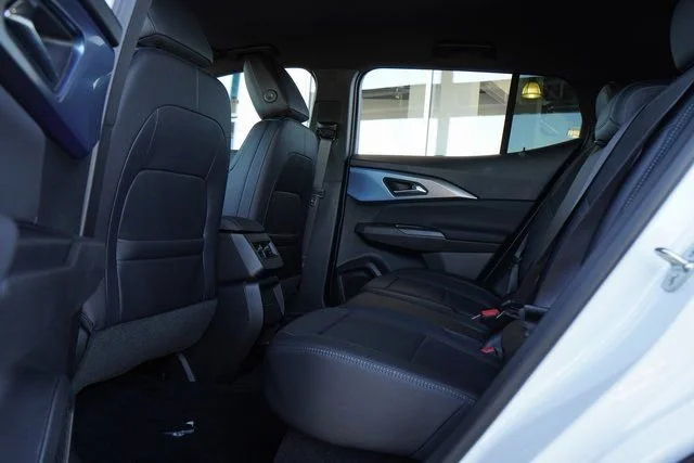 2025 Chevrolet Equinox EV LT - Photo 24