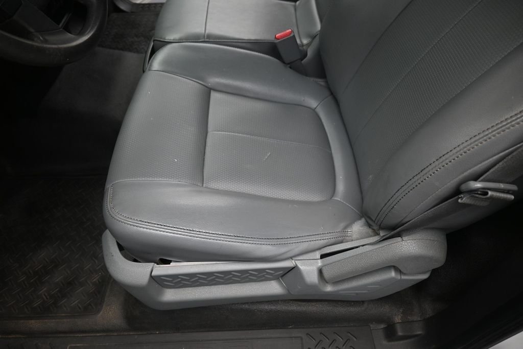Used 2013 Oxford White Ford XL image 10