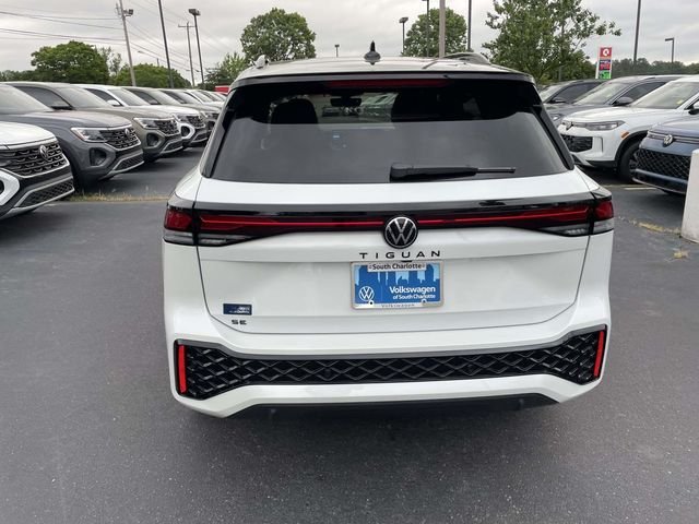 New 2026 White Volkswagen 2.0T SE R-Line Black image 5