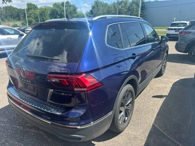 Certified Used 2023 Blue Volkswagen 2.0T SE image 3