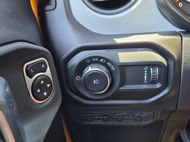 New 2026 Goldilocks Exterior Paint Jeep Sport S image 23