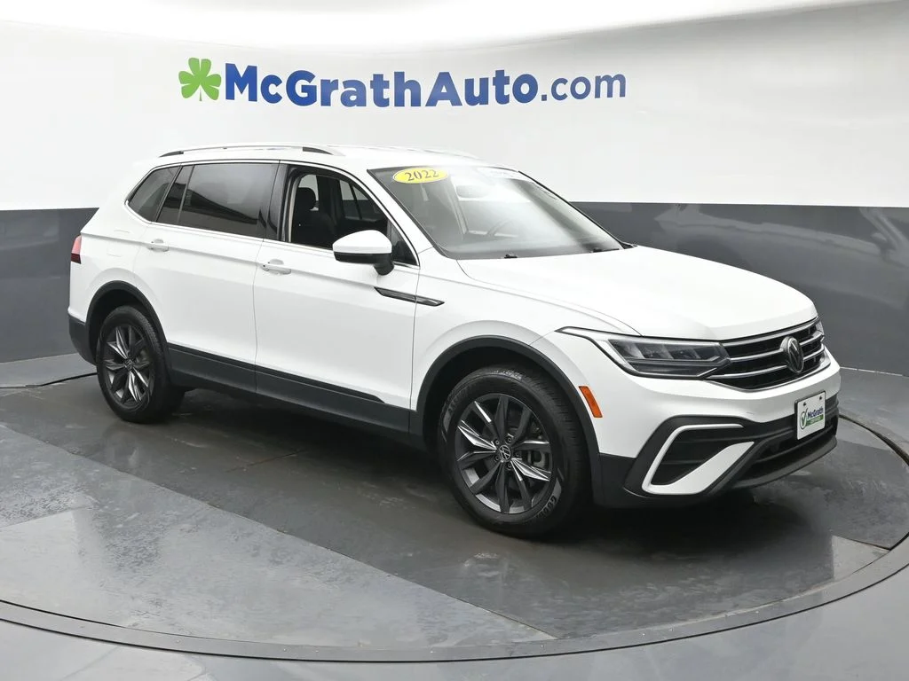 Used 2022 White Volkswagen 2.0T SE image 2