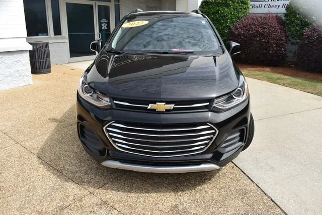 Used 2022 Mosaic Black Metallic Chevrolet LT image 4