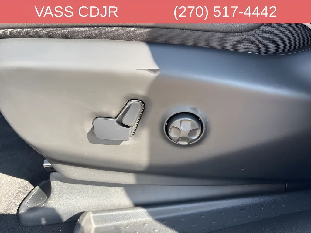 2026 Chrysler Pacifica Limited - Photo 31