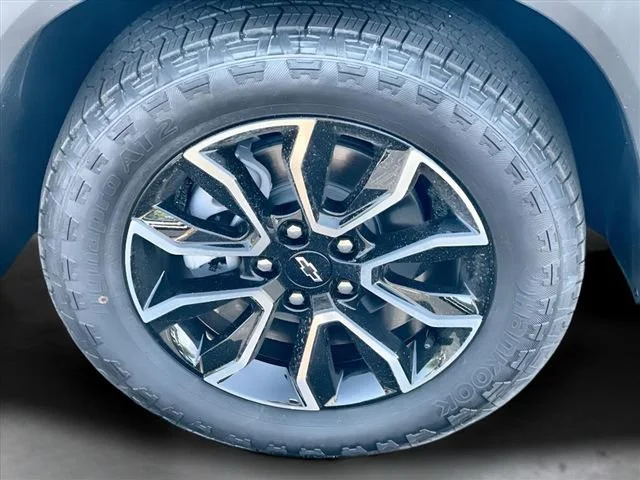 New 2026 Sterling Gray Metallic Chevrolet ACTIV image 24