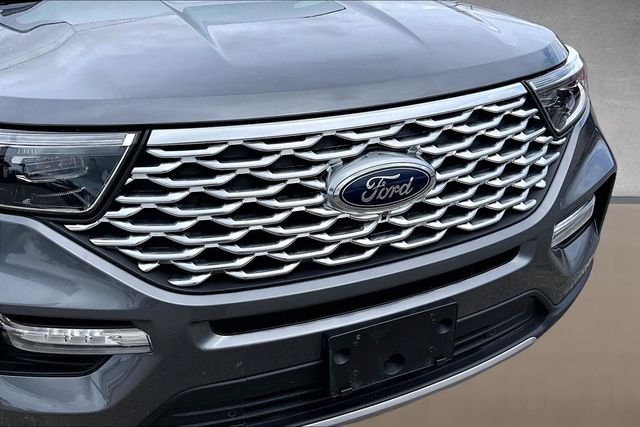 Used 2021 Gray Ford Platinum image 27