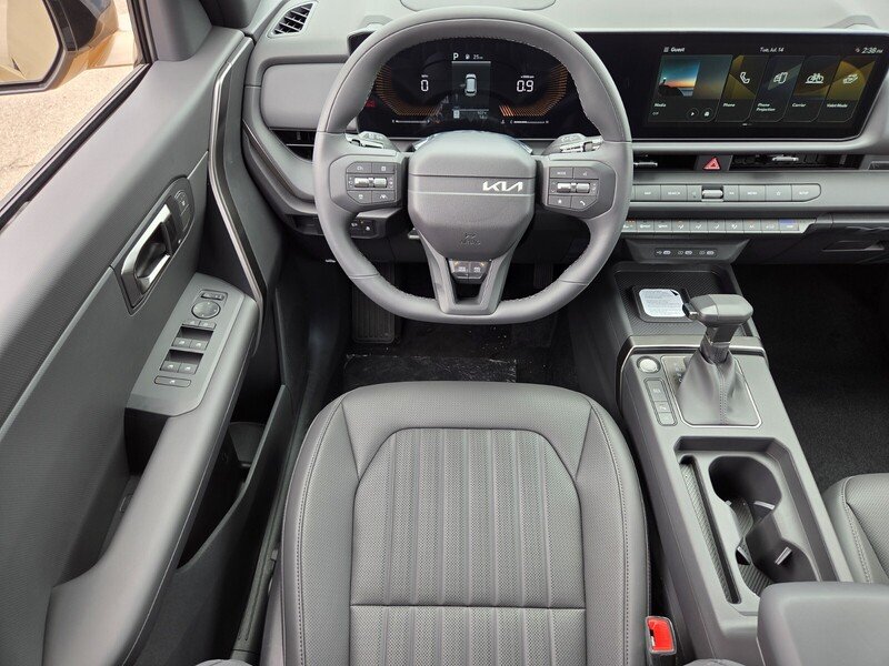 New 2027 Terrain Brown / Black Roof Kia X-Line S image 8