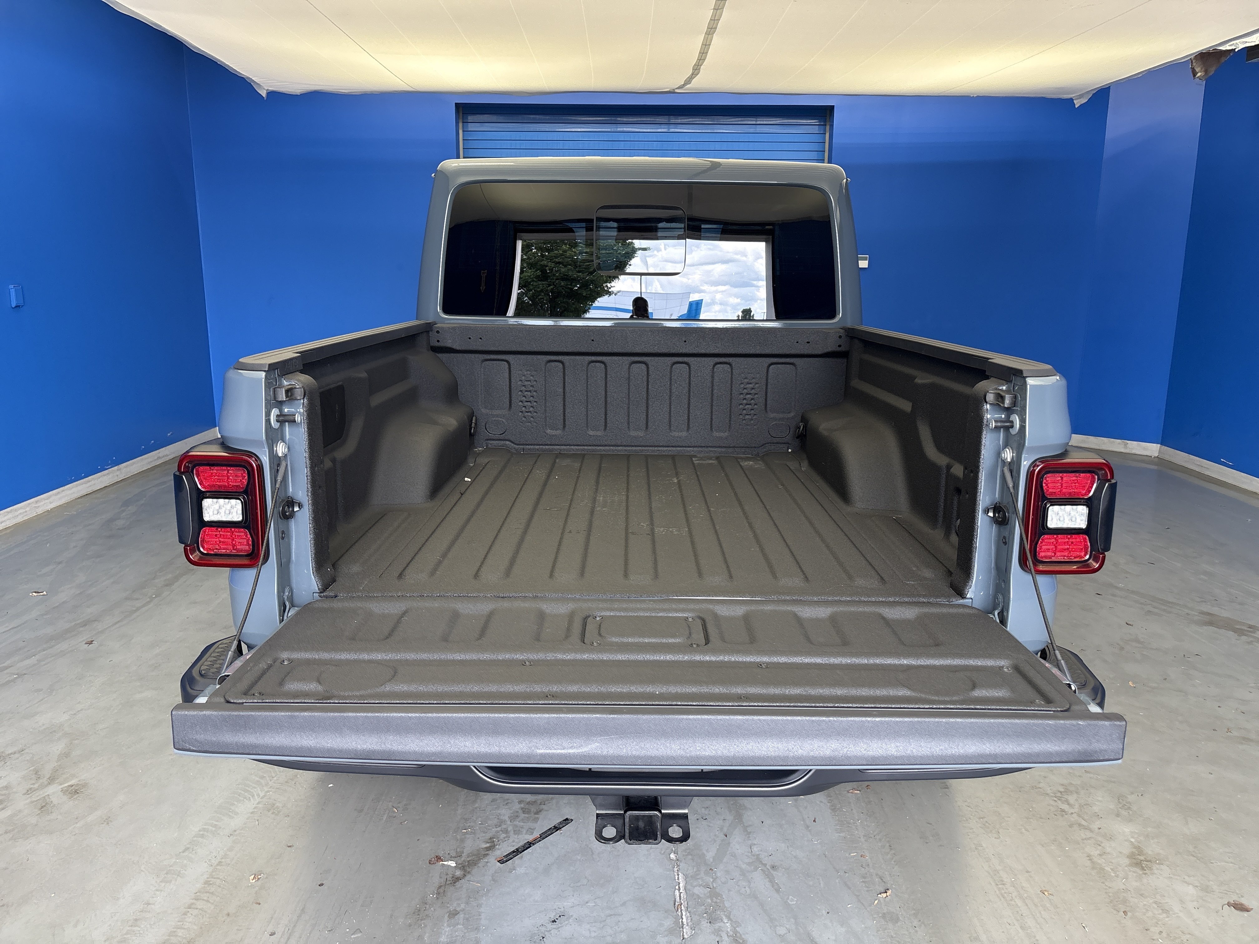 Used 2025 Anvil Clearcoat Jeep Mojave image 26