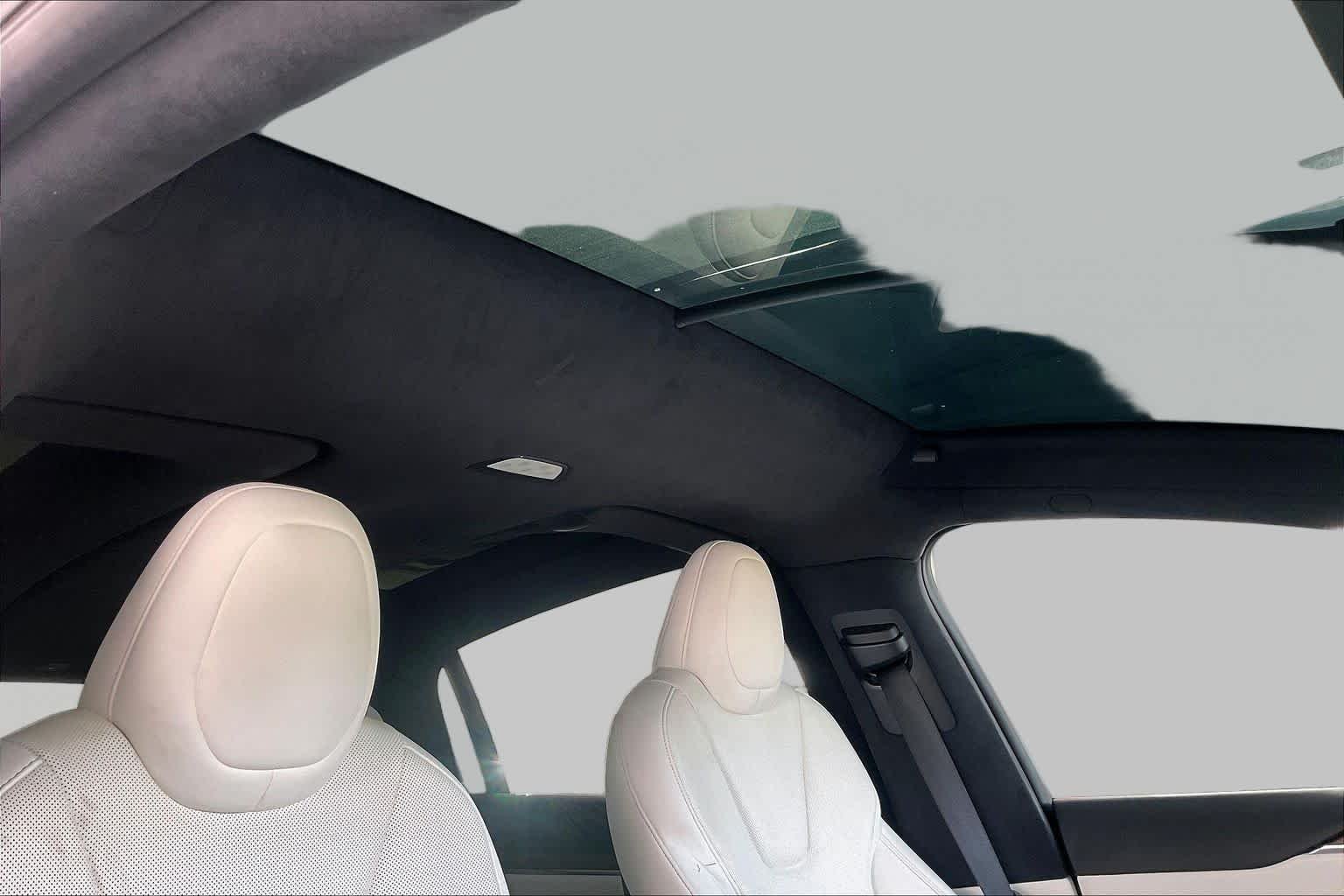 Used 2022 Pearl White Multi-Coat Tesla  image 13