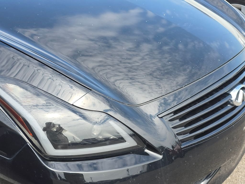 Used 2010 Black INFINITI Journey image 13