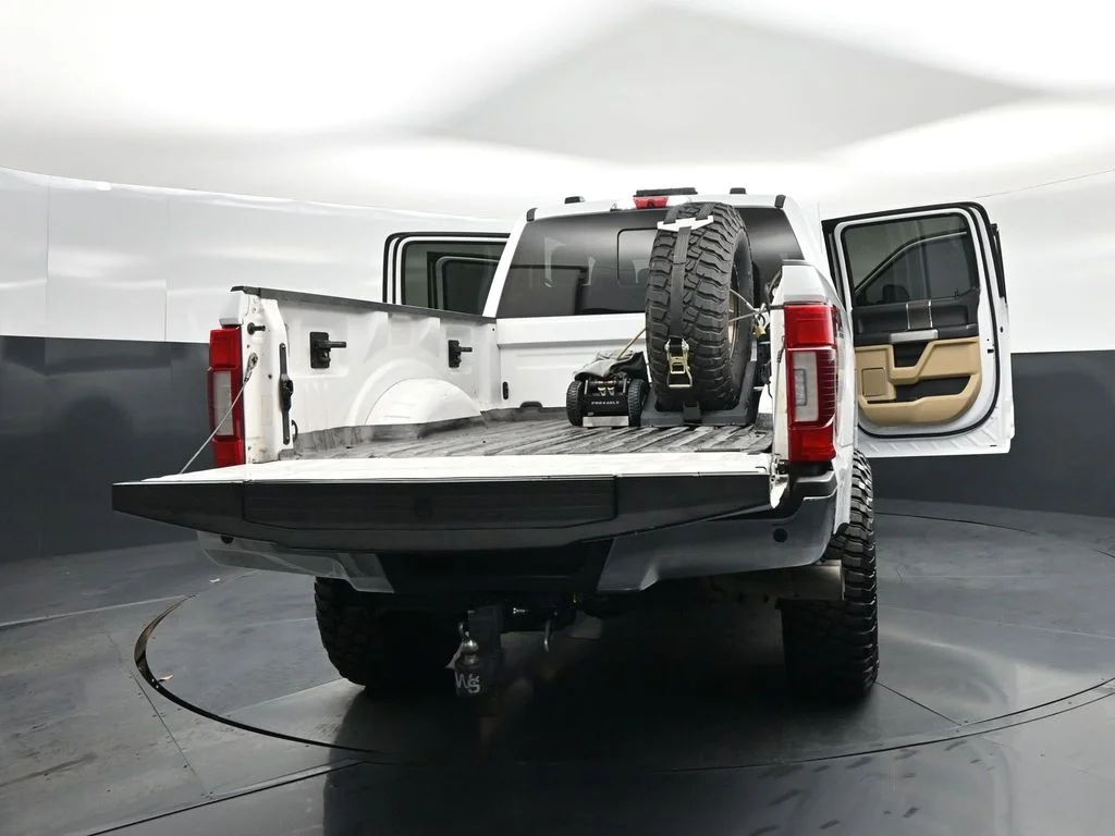 Used 2021 White Ford Lariat image 30