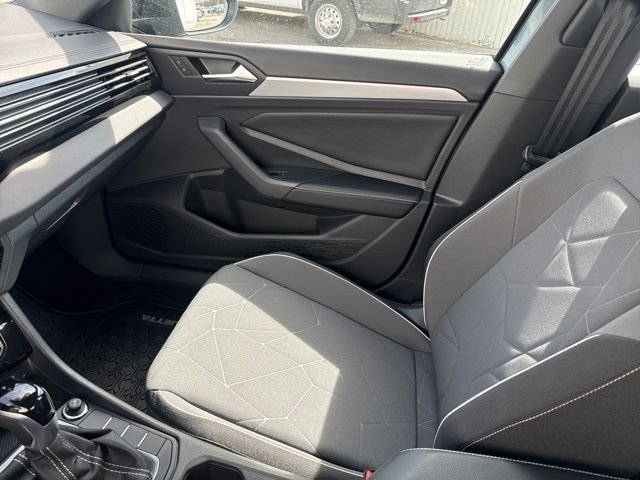 New 2026 Platinum Gray Volkswagen 1.5T Sport image 21