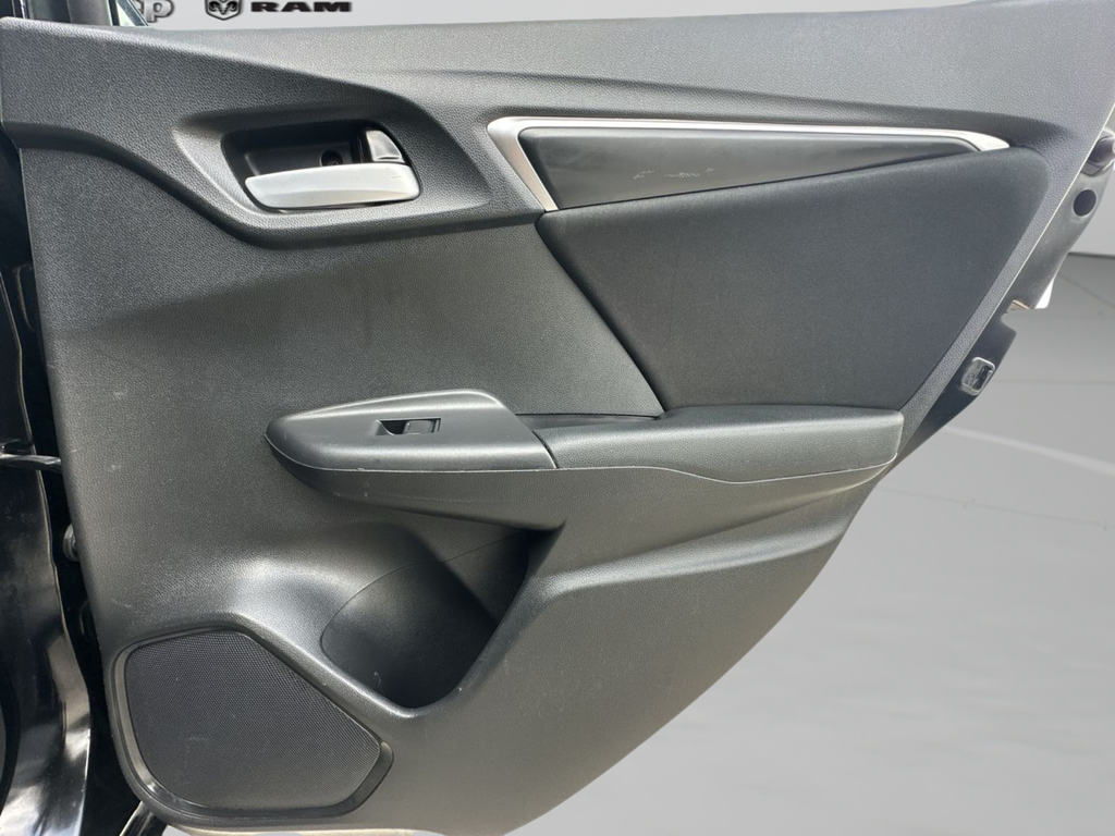 Used 2015  Honda LX image 34