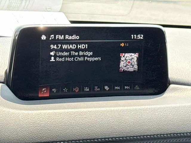 Used 2020 Snowflake White Pearl Mazda Touring image 3