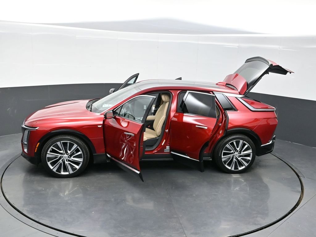 2025 Cadillac LYRIQ Luxury 3 - Photo 27
