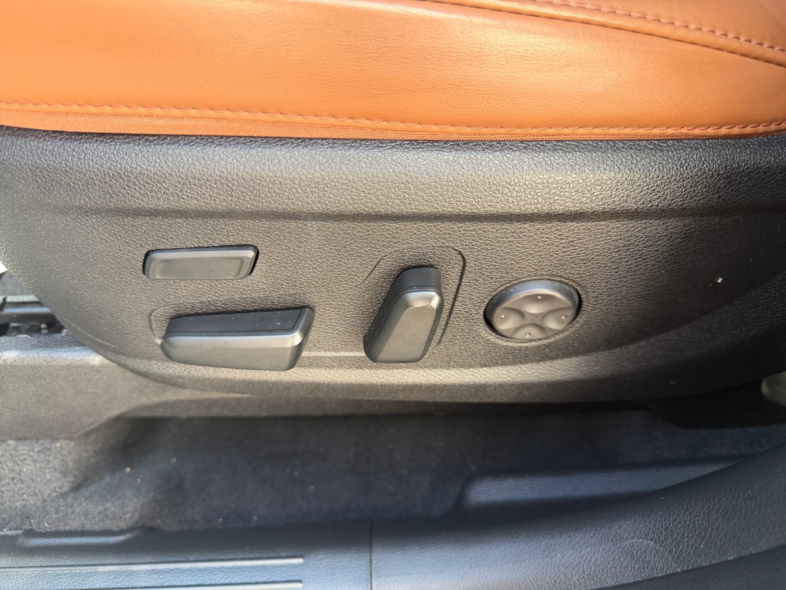 Used 2024 Wolf Gray Kia SX Prestige X-Line image 9