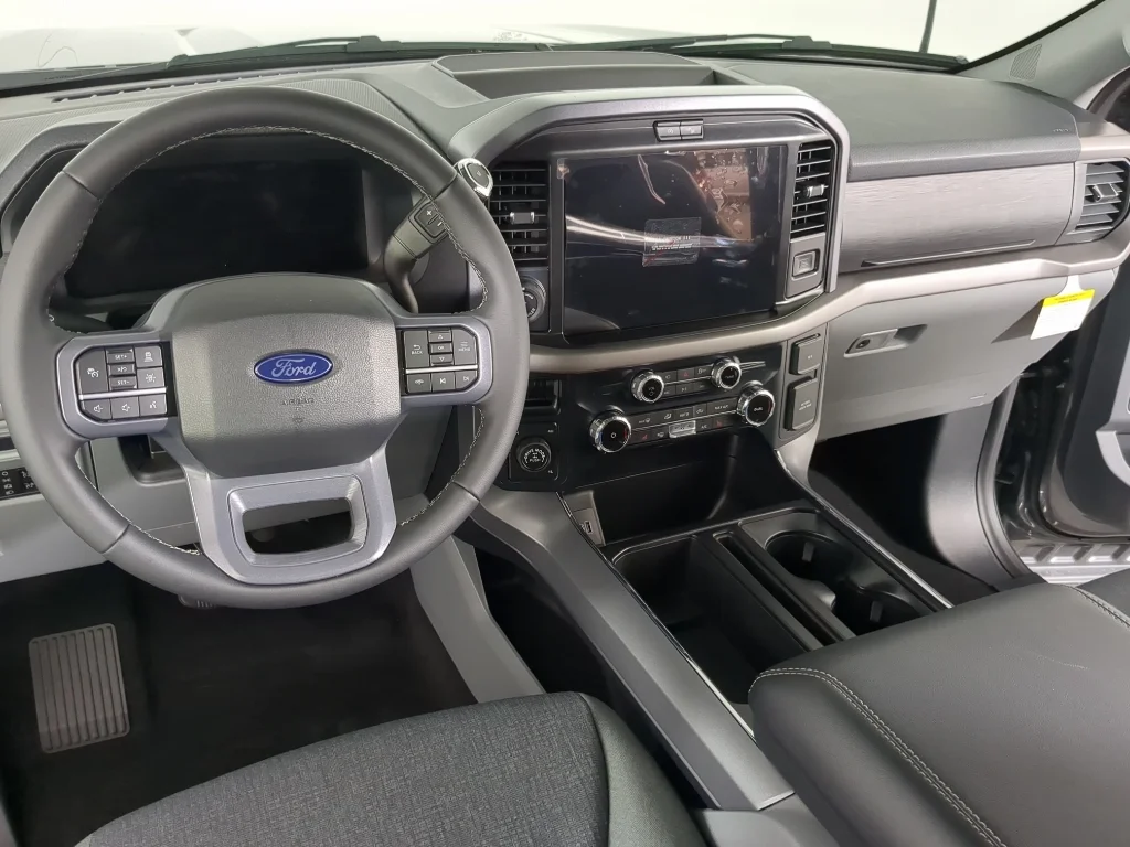 New 2026 Carbonized Gray Metallic Ford XLT image 13
