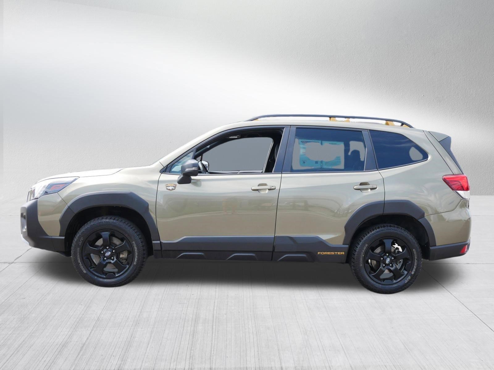Used 2022 Autumn Green Metallic Subaru Wilderness image 4