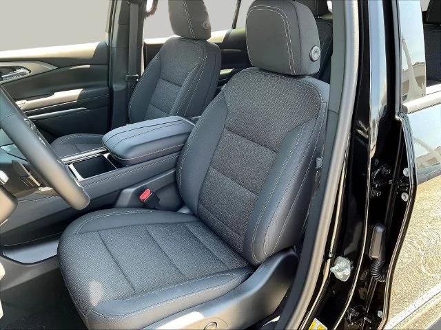 2026 Chevrolet Traverse LT - Photo 10