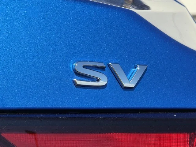 Certified Used 2022 Electric Blue Metallic Nissan SV image 31