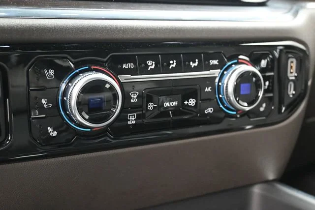 Used 2024 Sterling Metallic GMC SLT image 19