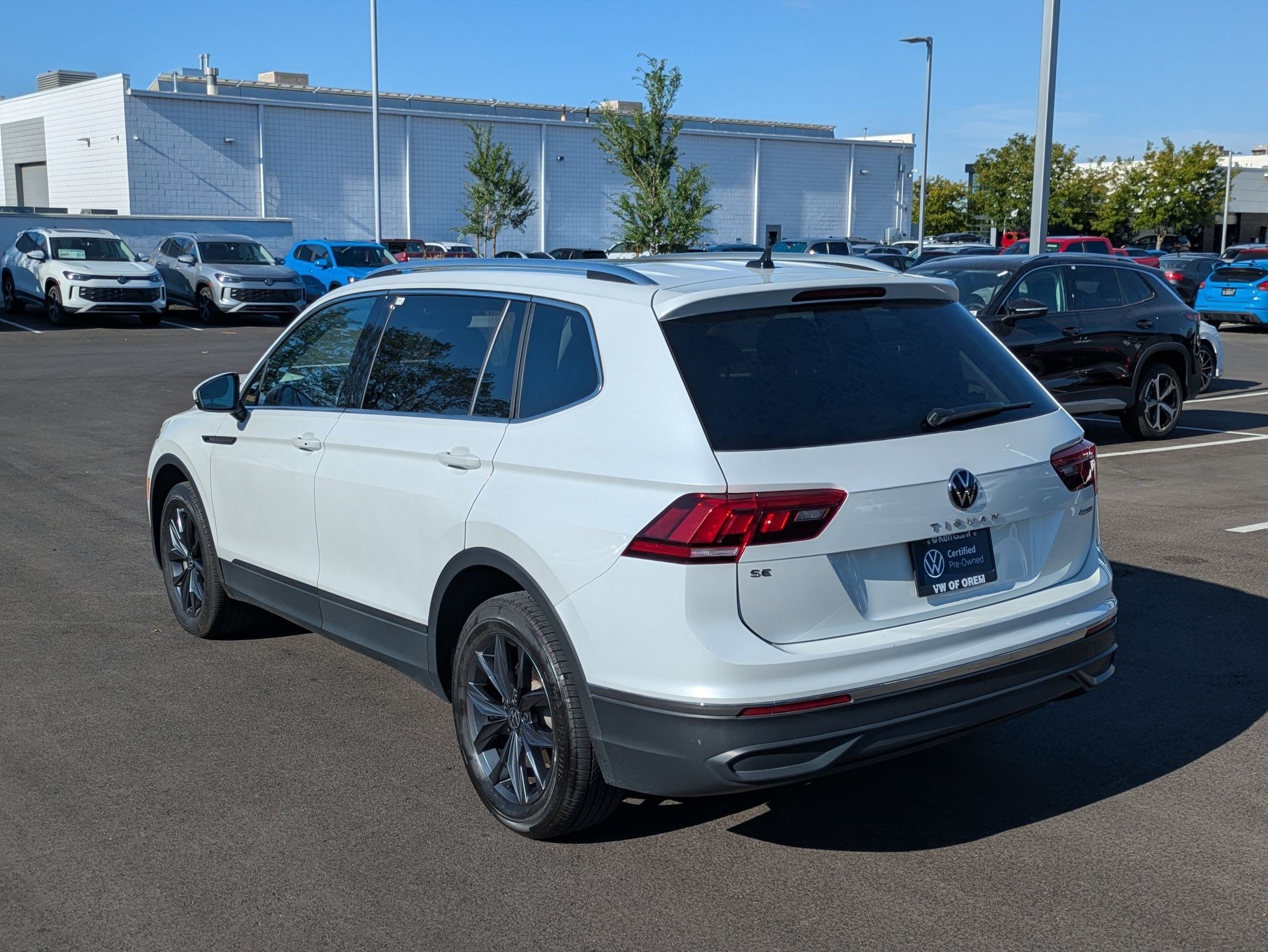 Certified Used 2023 Opal White Volkswagen SE image 7