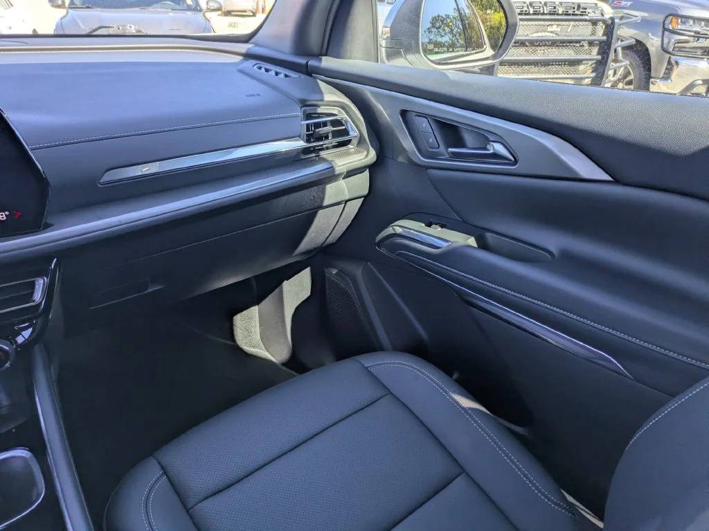 Used 2026 White Chevrolet LT image 20