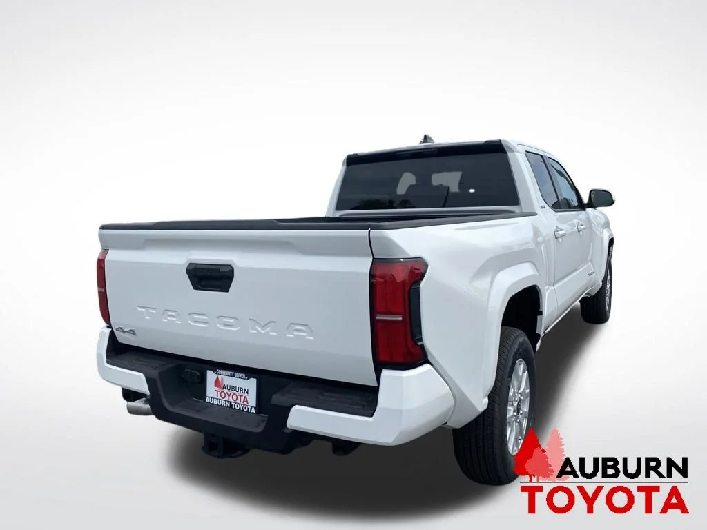 2026 Toyota Tacoma SR5 - Photo 7