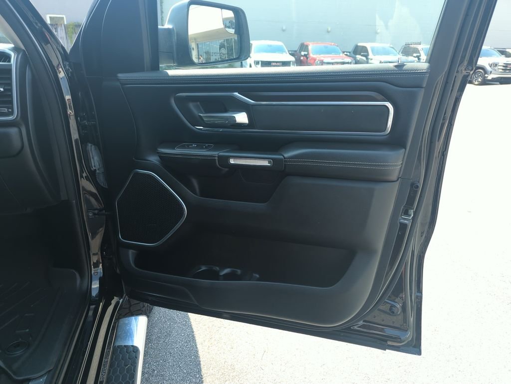 Used 2022 Black Ram Laramie image 31