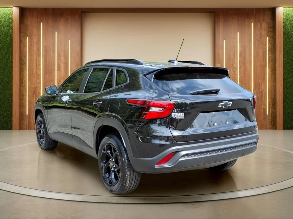 New 2026 Mosaic Black Metallic Chevrolet LT image 29