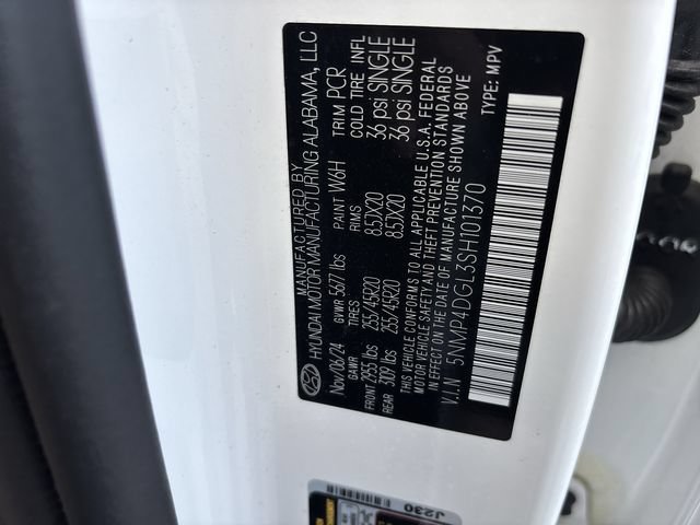 Used 2025 White Hyundai Limited image 15