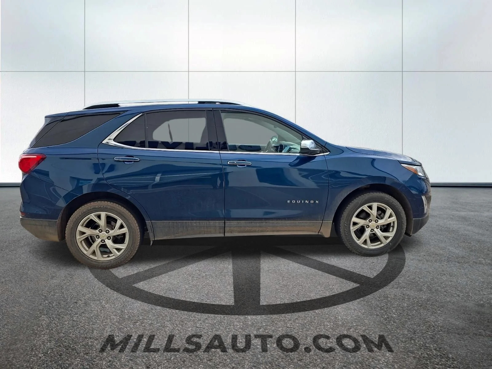 Used 2021 Pacific Blue Metallic Chevrolet Premier image 3